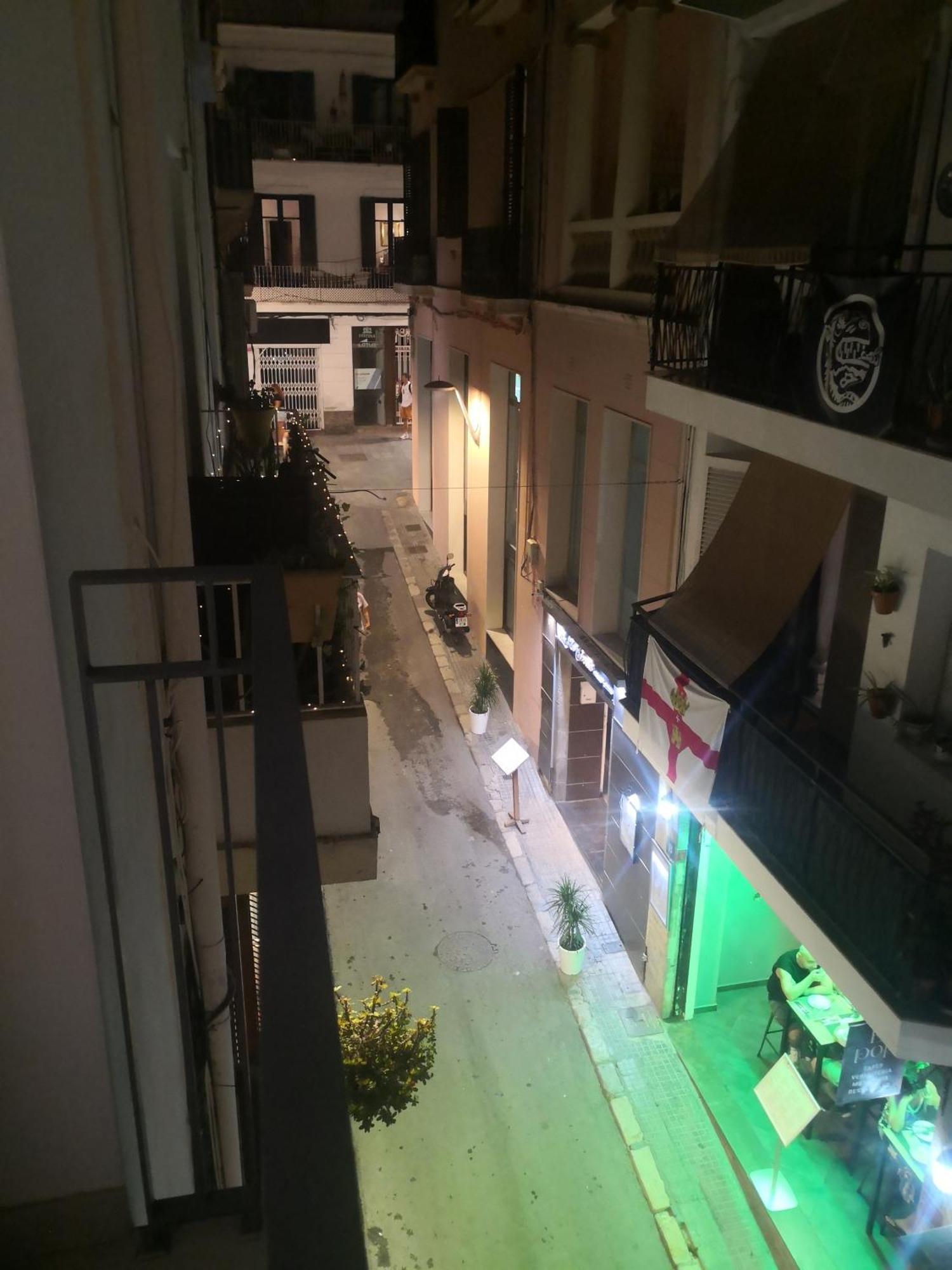 Acogedor Apartamento En El Centro De Sitges, Al Lado De La Playa Екстериор снимка