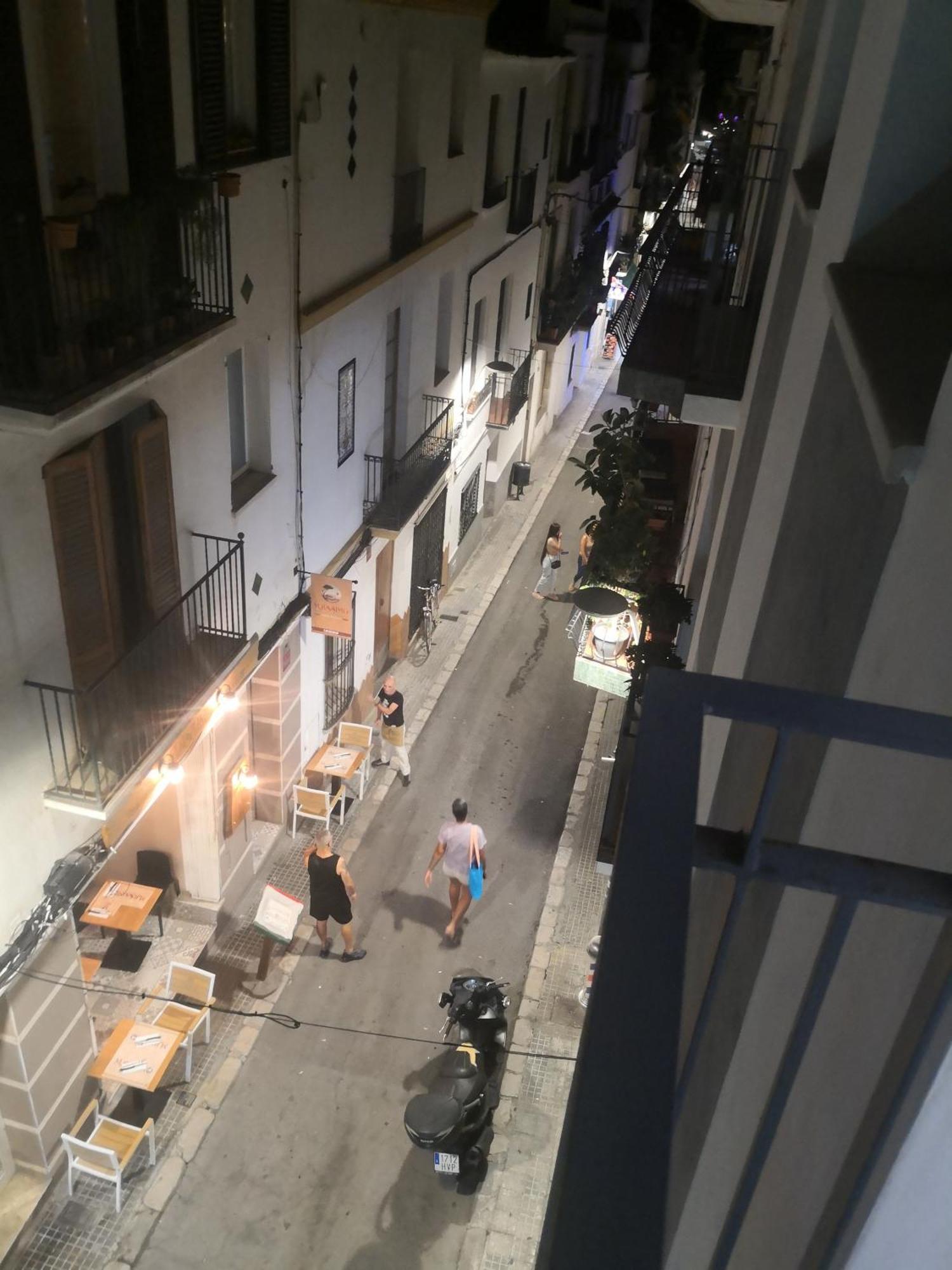 Acogedor Apartamento En El Centro De Sitges, Al Lado De La Playa Екстериор снимка